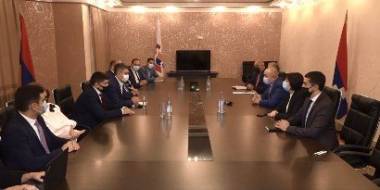 Հանդիպել են Արթուր Վանեցյանն ու Սամվել Բաբայանը