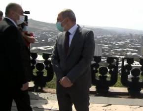 Օդուժի տոնական թռիչքը՝ Երեւանի երկնքում