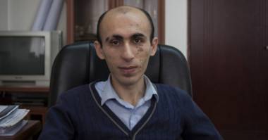 Արցախի մարդու իրավունքների պաշտպան Արտակ Բեգլարյանի ճեպազրույցը