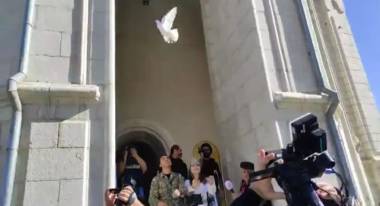 Հարսանիք Շուշիի Ղազանչեցոց եկեղեցում