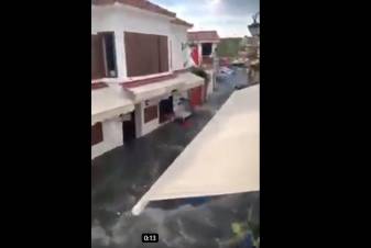 Իզմիրի փողոցներում ջրհեղեղ է 