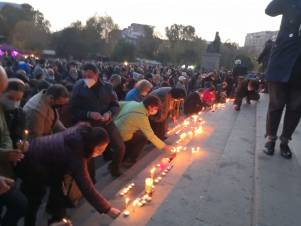 ՈՒՂԻՂ. Մոմավառություն Ազատության հրապարակում՝ ի հիշատակ հայրենիքի համար անմահացած հերոսների