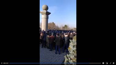 Զոհված հերոսների մայրերին «վրաերթ անելով» Փաշինյանը մտավ Եռաբլուր