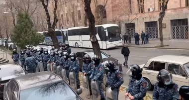 Հատուկ ջոկատայինները շրջափակել են Հանրապետականի գրասենյակը․ Արմեն Աշոտյան