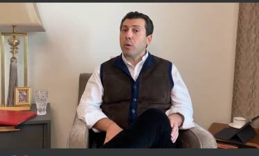 Հերոսության, ստի ու դավաճանության 44 օրը