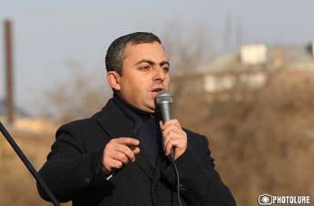 Իշխան Սաղաթելյանը հանդես է գալիս հայտարարությամբ. ուղիղ