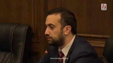 ՈՒՂԻՂ. Քննարկում ԱԺ-ում՝ լրագրողների եւ ԱԺ ղեկավարության մասնակցությամբ