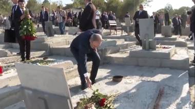 Հարգանքի տուրք՝  կյանքը զոհած հայորդիների հիշատակին. Նիկոլ Փաշինյան