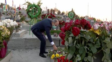 Լուսաբացին այցելել եմ «Եռաբլուր». Փաշինյան