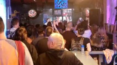 Ռուսները փաբ են բացել Երեւանում. բացմանը ներկա է եղել Վահան Քերոբյանը