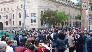 Իրազեկման երթ. ուղիղ