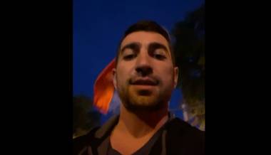 Լևոն Քոչարյանը ուղիղ եթեր է մտել դեպի կառավարական ամառանոցներ շարժվող երթից