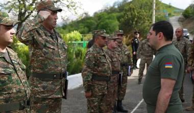 Սուրեն Պապիկյանն այցելել է 3-րդ բանակային զորամիավորում