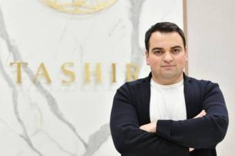 Բանակցել է Փաշինյանը․ Կապանի ճանապարհին՝ Ադրբեջանի դրոշը