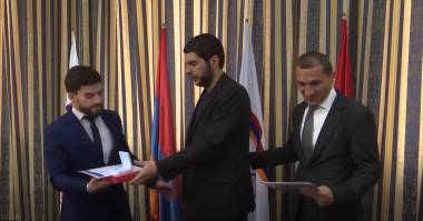 Պատերազմում վիրավորում ստացած տղաները պարգևատրվեցին