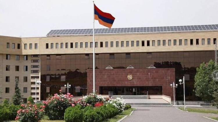 ՀՀ ՊՆ, Աստծու սիրուն, ավելի լավ է՝ լռի՛ր․ voenkorKotenok