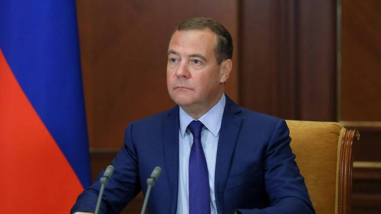 «Գուշակեք, թե ինչ ճակատագիր է սպասվում նրան»․ ինչ է ակնարկում Մեդվեդևը